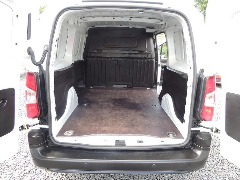 Fiat Dobló cargo (2023) 1.5HDi,L2,ČR,1.majitel - fotka 15 z 30