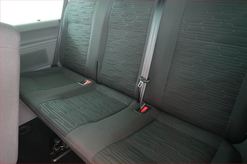 Volkswagen Caravelle (2024) Comfortline 2.0 TDI, ČR, 1Maj - fotka 19 z 19