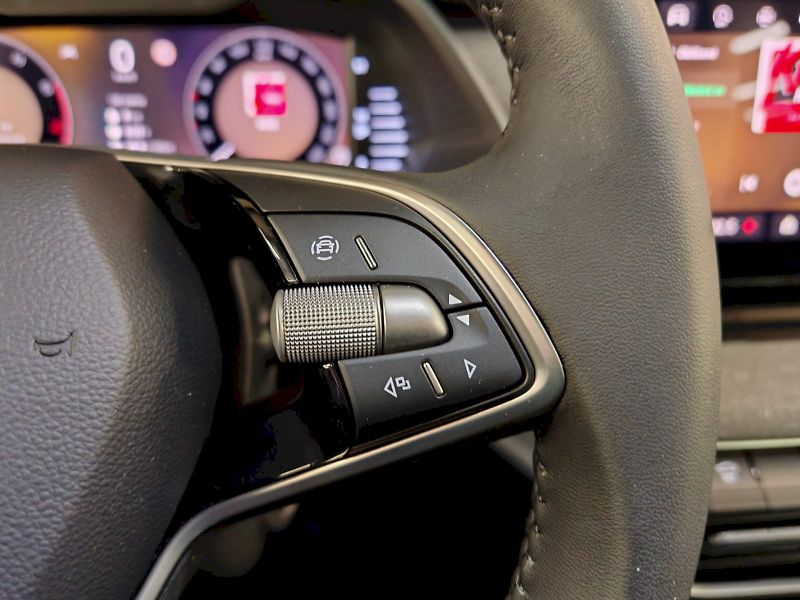 Škoda Octavia (2024) 1.5 TSI 110 kW Top Selection - fotka 9 z 29