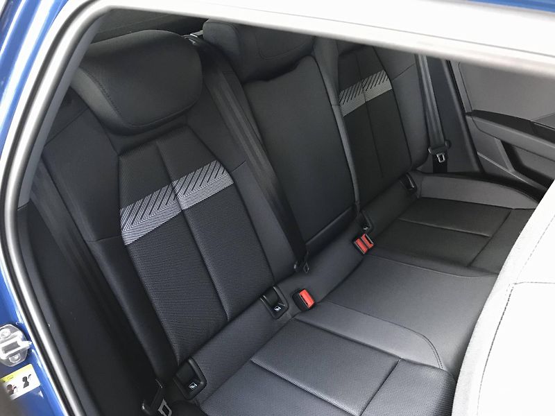 Audi A3 S line ST7 1,5TFSI - fotka 10 z 20