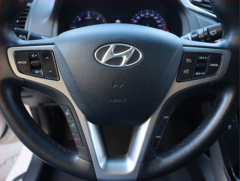 Hyundai i40 (2013) 1.7 CRDi, Automat, Navi - fotka 20 z 20