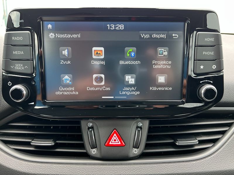 Hyundai i30 (2020) Com.1.0T-GDi Comfort ČR+1.maj. - fotka 30 z 36
