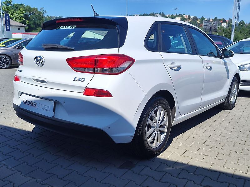 Hyundai i30 1.4i/73kW Trikolor Komfort - fotka 5 z 29