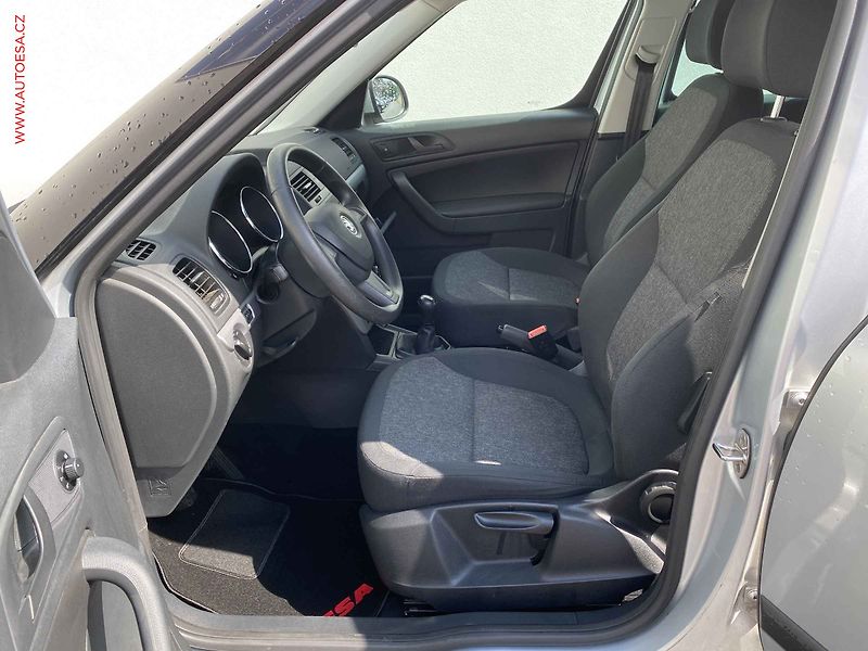 Škoda Yeti (2015) 1.2 TSi, Active, +kola - fotka 9 z 17