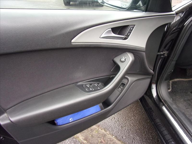 Audi A6 3,0 TDI V6 Quattro 150kW - fotka 15 z 28