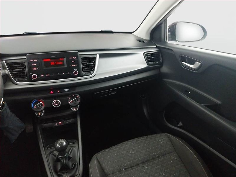 Kia Rio (2018) 1.25 CVVT - fotka 8 z 15
