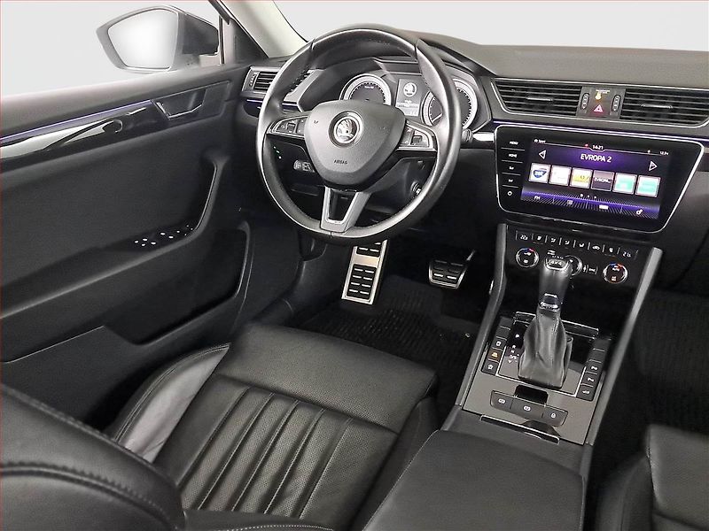 Škoda Superb (2018) Laurin&Klement 2.0 TDI - fotka 7 z 27