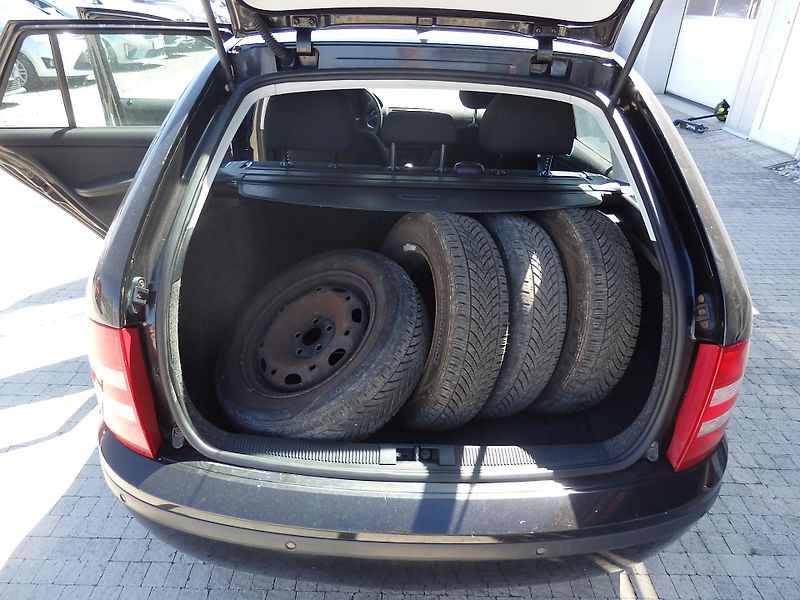 Škoda Fabia 1.4 16V ABS, ZÁVĚS - fotka 8 z 15