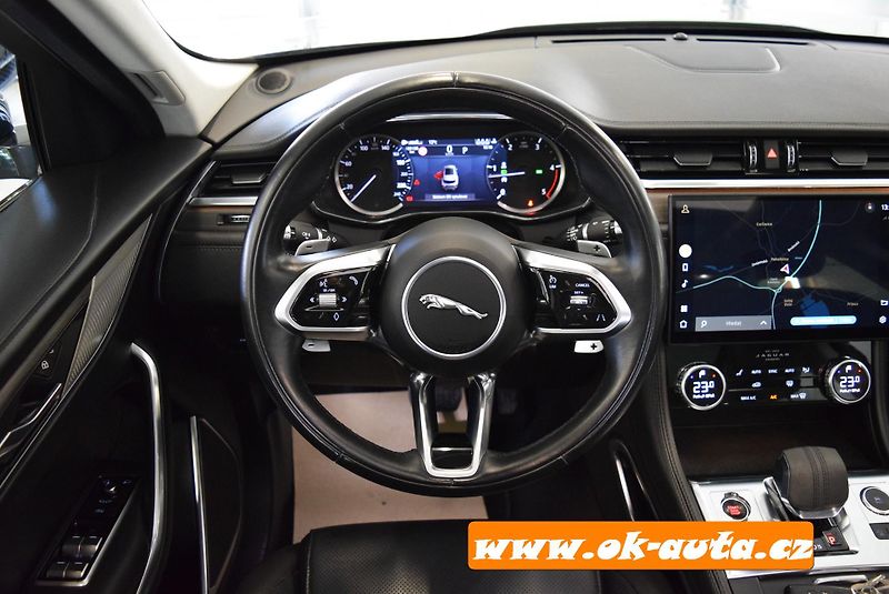 Jaguar F-Pace 2.0 D AWD S 83 000 KM 2021 - fotka 31 z 65