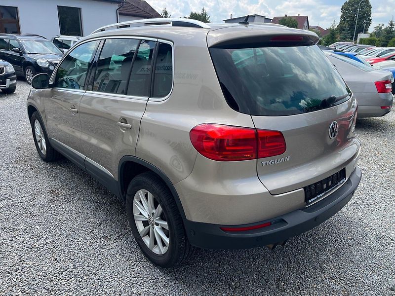 Volkswagen Tiguan (2011) 2.0 TDI 4 MOTION, Bi-Xenon - fotka 5 z 25