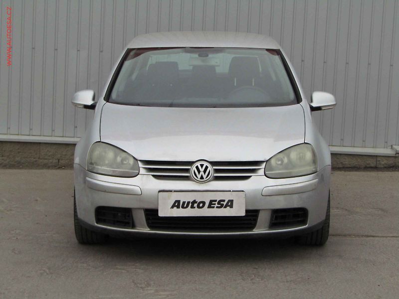 Volkswagen Golf (2003) 2.0 TDi, STK4/28 - fotka 2 z 12