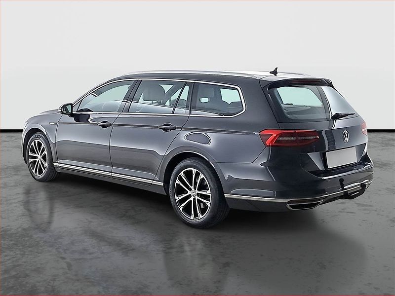 Volkswagen Passat (2018) 2.0 TDI, 4X4, Automat, Kůže - fotka 4 z 25