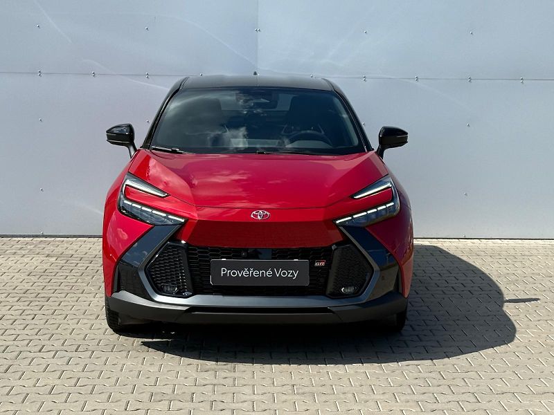 Toyota C-HR 2,0 HEV e-CVT GR Sport - fotka 4 z 30