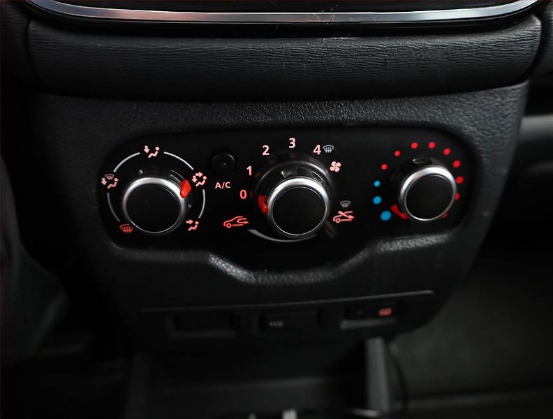 Opel Zafira (2013) 1.6 CNG Turbo, 7 míst, po STK - fotka 14 z 19