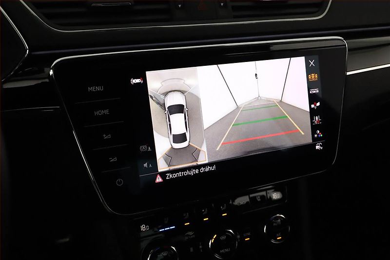 Škoda Superb (2023) Laurin&Klement 2.0 TDI - fotka 18 z 21
