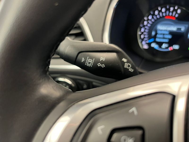 Ford Galaxy 2.5 HEV TITANIUM 7 míst - fotka 26 z 62