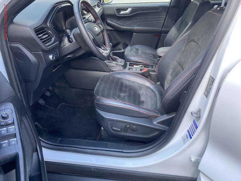Ford Kuga (2023) 1.5 EB, 1.maj,ČR, ST-Line - fotka 9 z 16