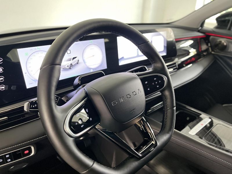 Omoda 5 (2025) 1.6 TGDI PREMIUM - fotka 11 z 21