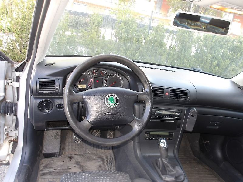 Škoda Superb 1,9TDi 96kW ! - fotka 20 z 25