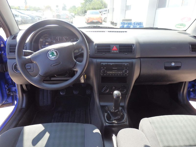 Škoda Octavia 1.9 TDI 66 kW ABS, ESP - fotka 12 z 14