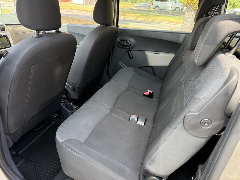 Dacia Lodgy 1.6i - fotka 4 z 10