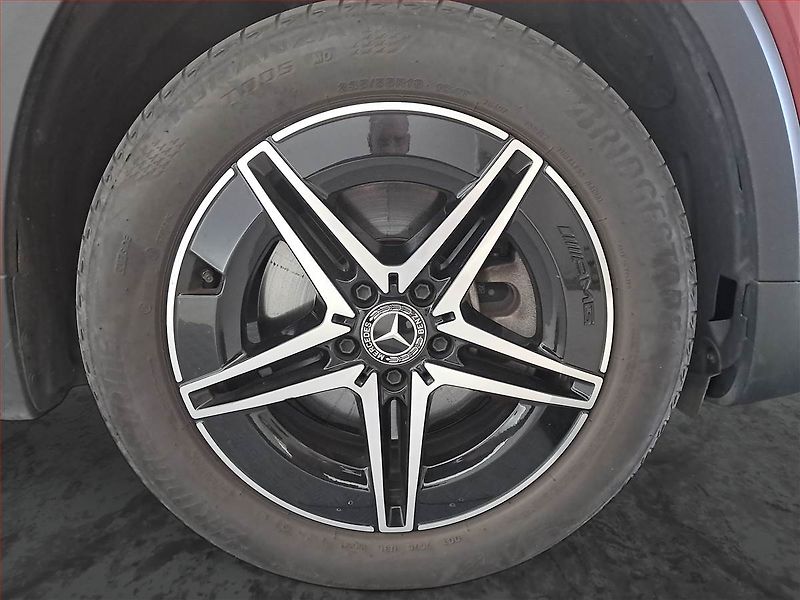 Mercedes-Benz EQB (2022) 350 4MATIC - fotka 15 z 21