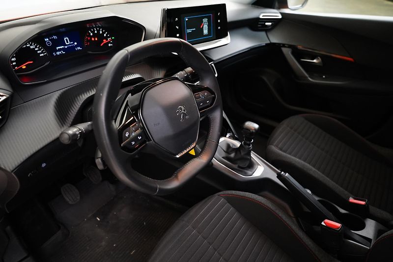 Peugeot 2008 - fotka 6 z 6