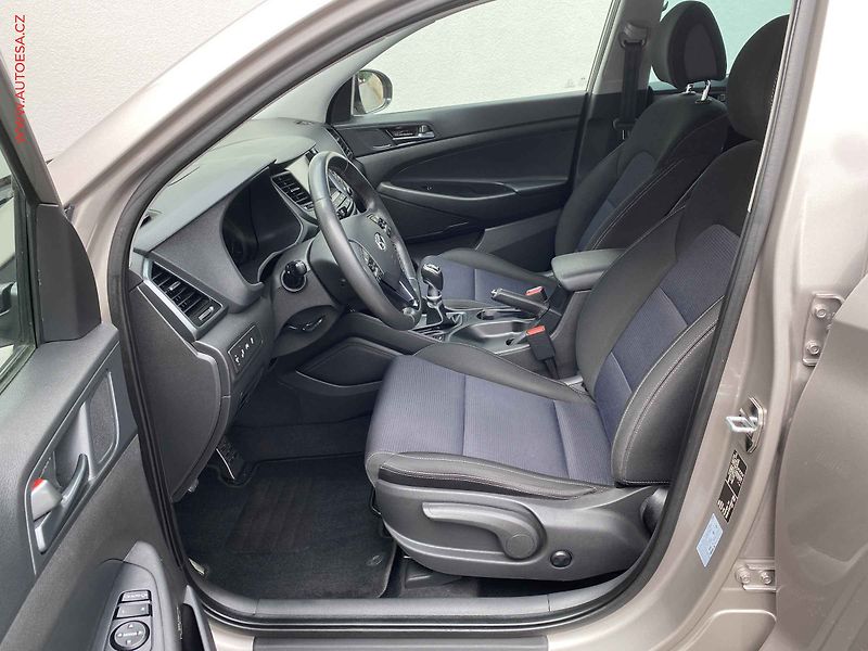Hyundai Tucson (2018) 2.0 CRDI 4x4, ČR, AC, výhřev - fotka 9 z 19