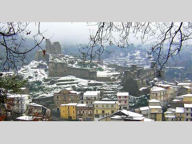 Lamezia Terme omývá Tyrhénské moře.