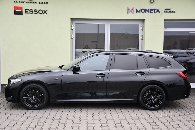 BMW Řada 3 320D xDrive M-SPORT ČR 1.M - fotka 11 z 47