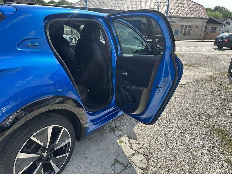 Peugeot 208 electric drive 100kW e GT Line - fotka 21 z 25