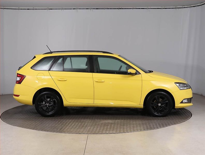 Škoda Fabia (2019) Style 1.0 TSI, Tempomat - fotka 6 z 15
