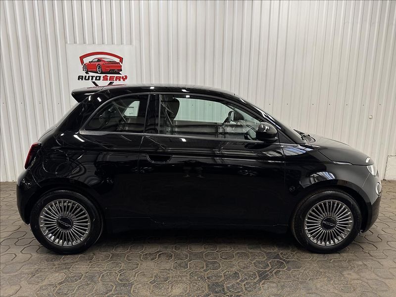 Fiat 500e ELECTRIC DRIVE 70kW ICON - fotka 10 z 38