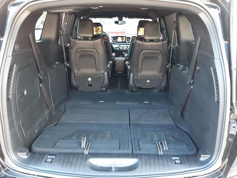 Chrysler Pacifica (2019) 3,6L V6 Hybrid,Plus, DVD,tažné - fotka 16 z 38
