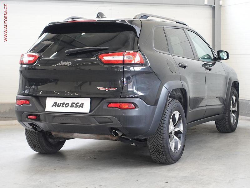 Jeep Cherokee (2014) 3.2 V6 4X4, Trailhawk, AT - fotka 4 z 23