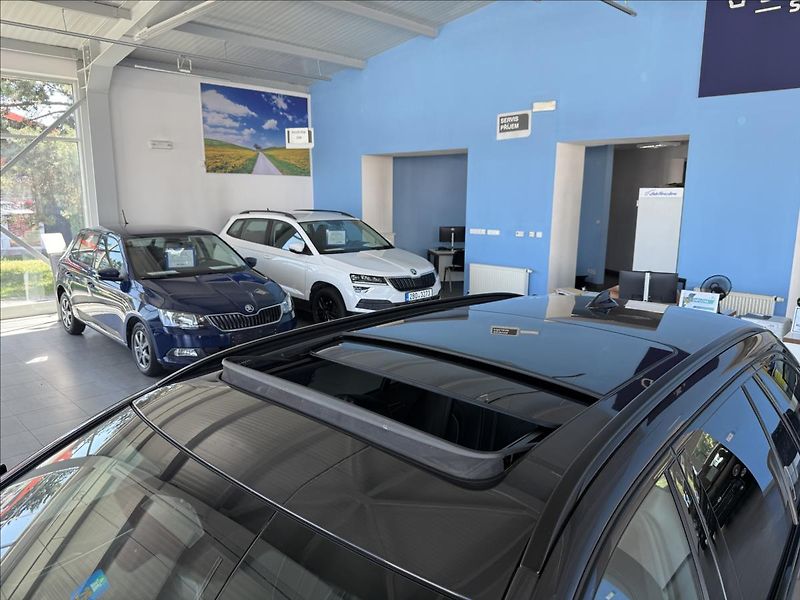 BMW Řada 5 3,0   530xDrive,Mpaket,4x4,Las - fotka 42 z 45