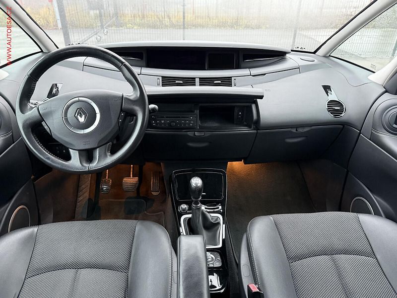 Renault Espace (2013) 2.0 dCi, AC, temp. STK3/28 - fotka 8 z 17