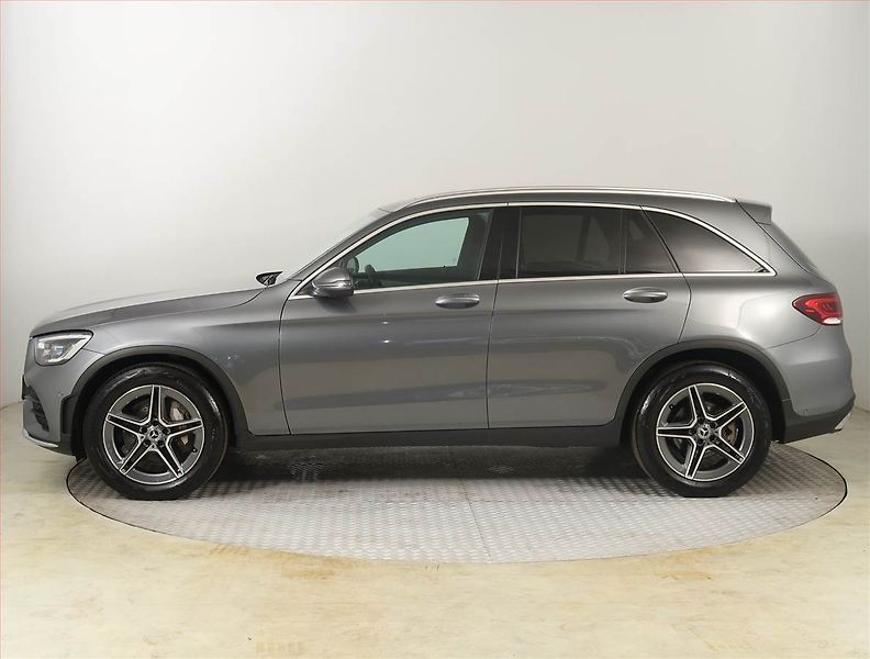 Mercedes-Benz GLC (2020) AMG line 300 d 4MATIC - fotka 3 z 26