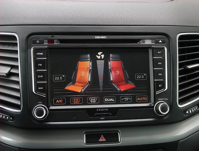 Volkswagen Sharan (2012) 2.0 TDI BMT, Serv.kniha, Kůže - fotka 24 z 28
