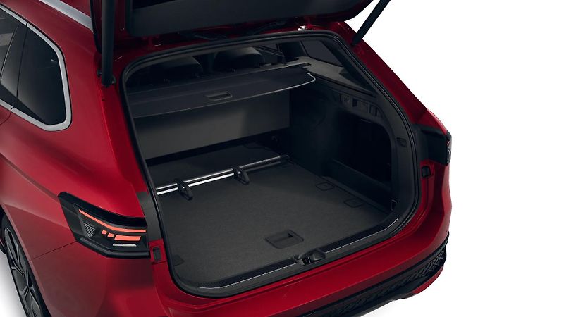 Volkswagen Passat (2025) R-LINE*2.0TDI*TAŽNÉ*DCC*MASÁŽ* - fotka 10 z 13