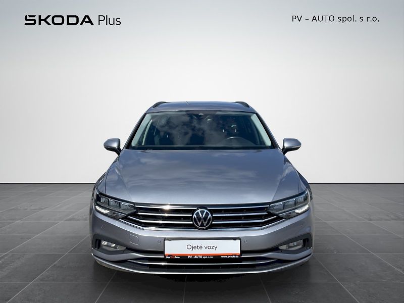 Volkswagen Passat (2021) 1.5 TSI 110 kW DSG Business - fotka 4 z 34