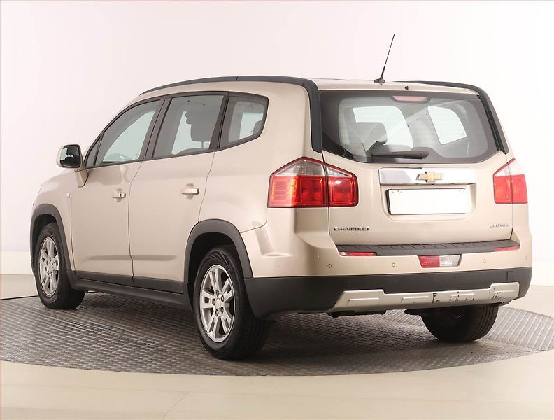 Chevrolet Orlando (2013) 2.0 VCDi, 7 míst, po STK - fotka 4 z 18