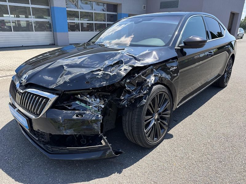 Škoda Superb 2,0TDi 147kW L&K 4x4 aut navi  - fotka 7 z 26
