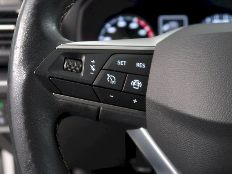 Seat Leon (2023) REFERENCE 1.0TSI 81KW - fotka 18 z 32