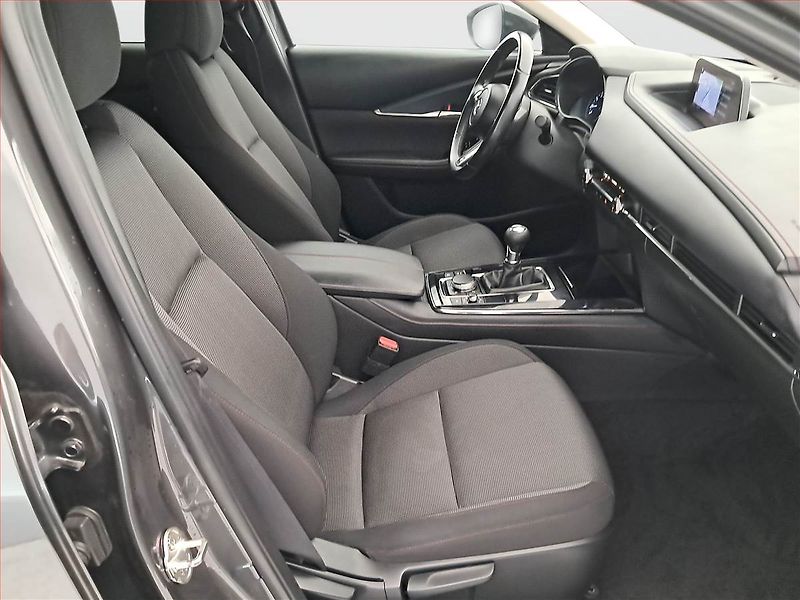 Mazda CX-30 (2023) Skyactiv-X 2.0 - fotka 9 z 22