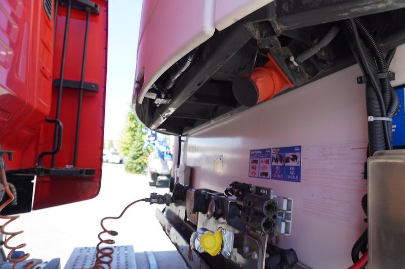 Lamberet (2016) refrigerated semi-trailer - fotka 16 z 18