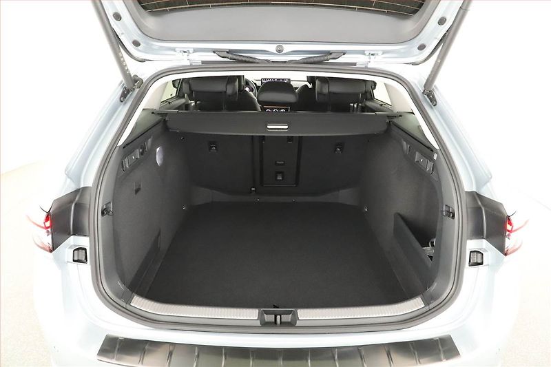 Škoda Superb (2025) 2.0 TDI - fotka 19 z 20