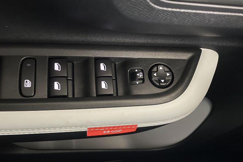 Citroën C3 (2026) MAX 1,2 Hybrid 110 aut - fotka 21 z 25