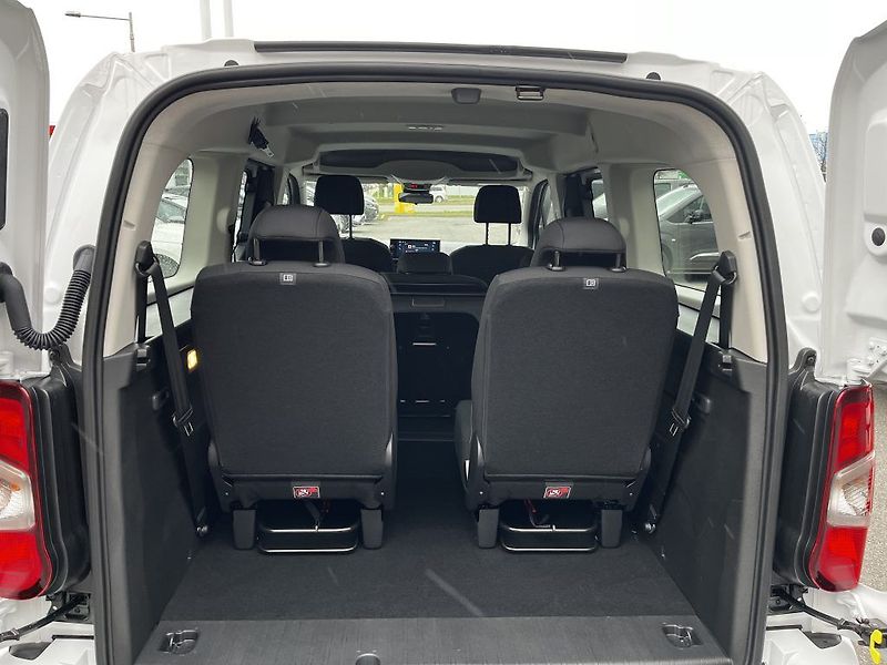 Toyota ProAce City Verso 1.5D MT Business ODBĚR 11/2026 - fotka 6 z 28