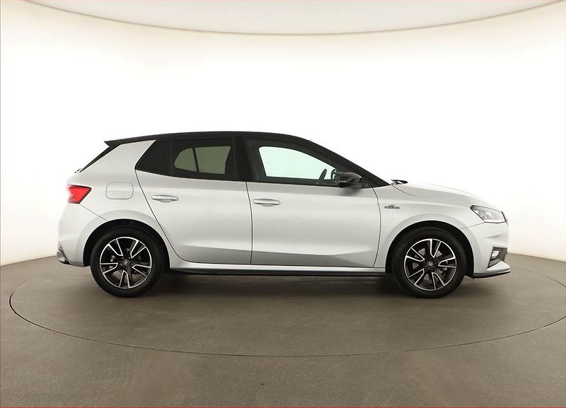 Škoda Fabia (2025) 1.0 TSI, Monte Carlo, FullLed - fotka 6 z 15